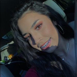 Meet your Posher, Marissa